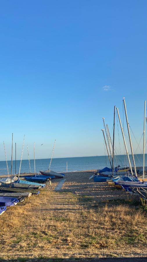Bexhill Sea Stay Flat 2 Exterior foto